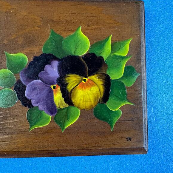Hand Painted Flowers Pansies on Wood Plaque Ready to Hang Purple Yellow - Picture 4 of 7